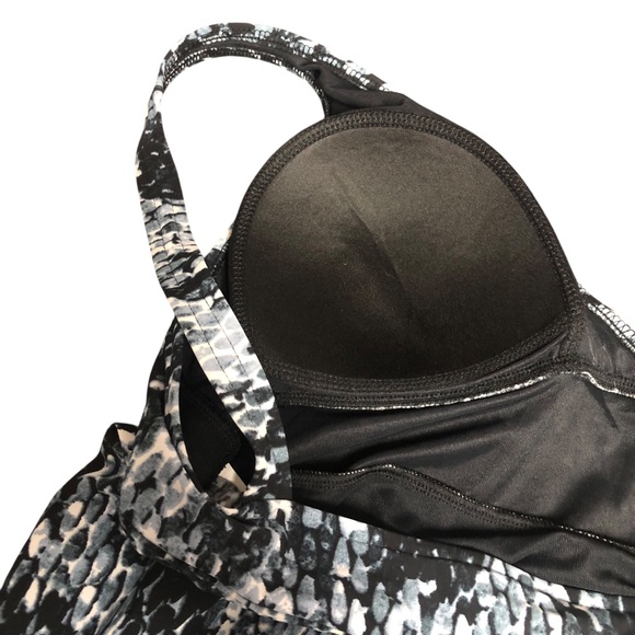 Magicsuit by Miraclesuit Grey Patterned Tankini Top - Picture 5 of 8